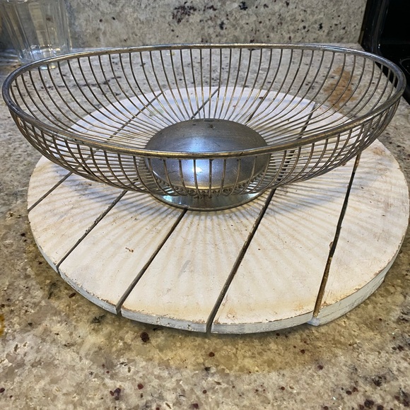 Other - Silver Wire Fruit Basket